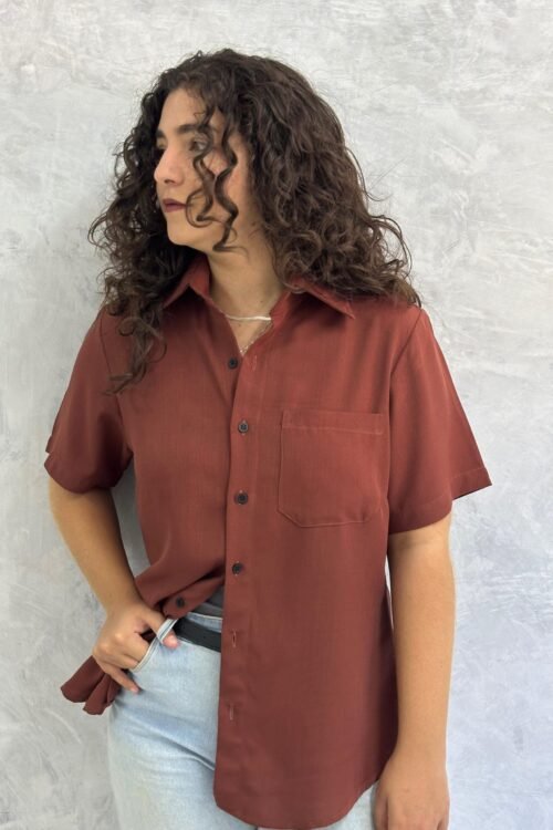 Camisa Marrom Escuro